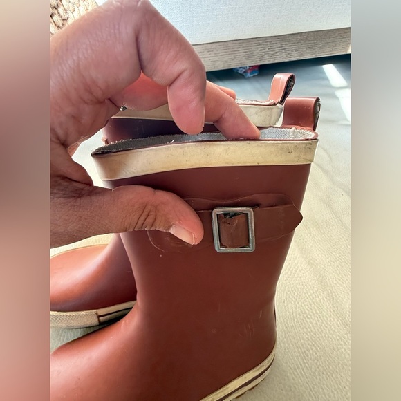 Cotton on neutral rain Boots - Picture 5 of 9